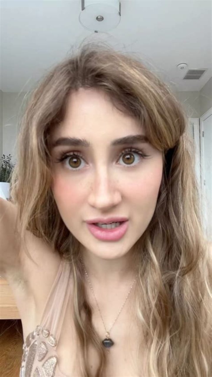 Bronwin Aurora Biography Age Height Ethnicity Boyfriend